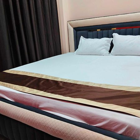 Hotel O The Lavish Landmark Danapur Ngoại thất bức ảnh